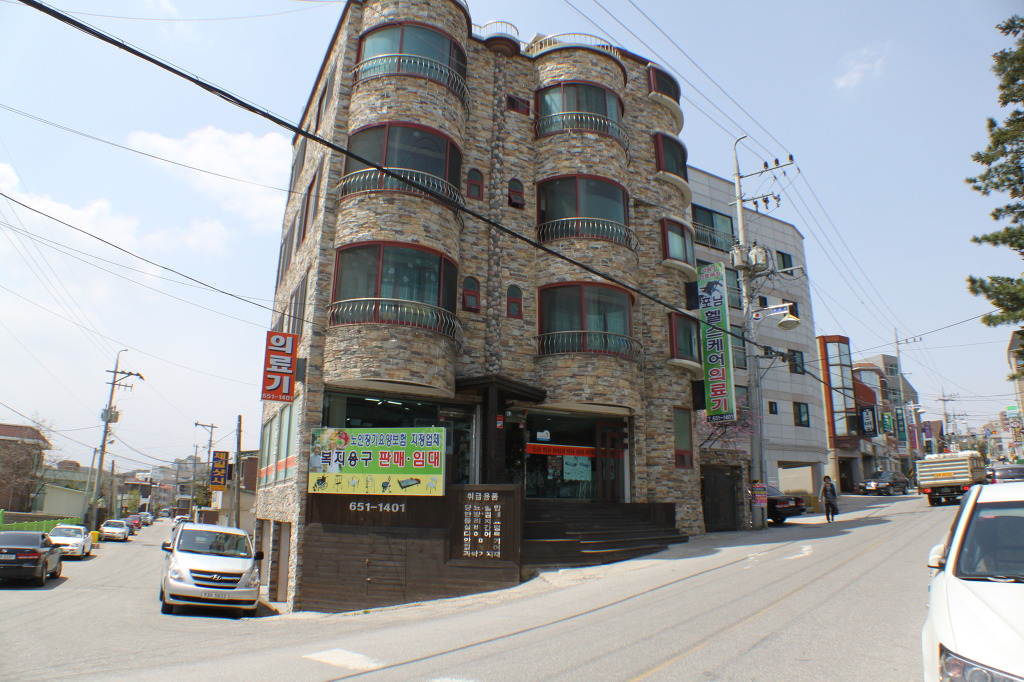 헬스용품전문점 이미지
