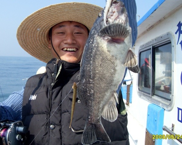 바다낚시 이미지