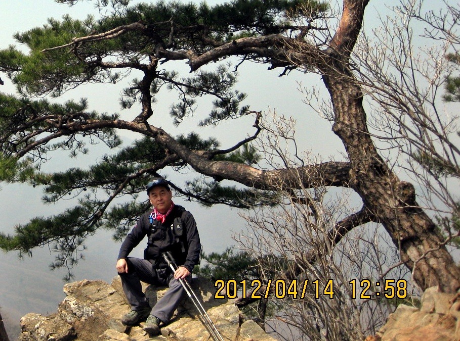 봄구름 이미지