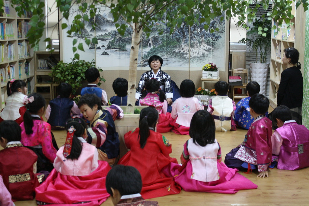 비사벌유치원 이미지