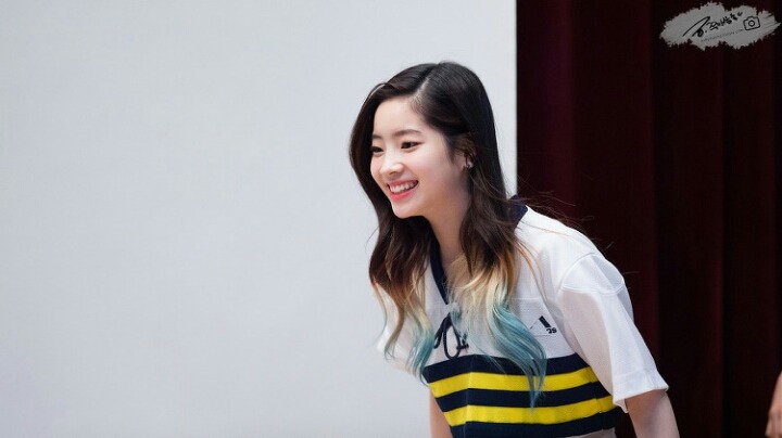 [트와이스] 팬싸에서 비눗방울 가지고 노는 다현이(청량함은 다현이가b) | 인스티즈