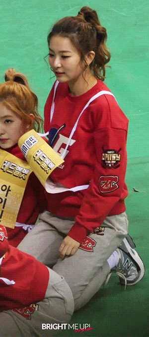 레드벨벳 슬기 버릇.gif | 인스티즈