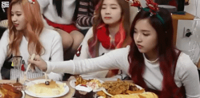 [트와이스] 싸움 제일 못할거 같은 맴버 gif | 인스티즈