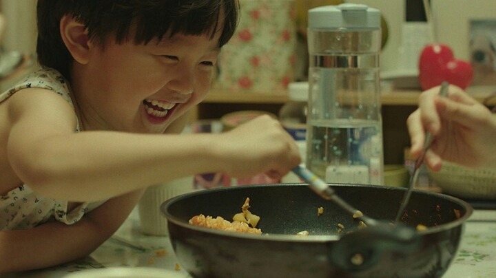 한국의 고레에다 히로카즈 라는 평을 받은 윤가은 감독의 장편 데뷔작 영화 [우리들] | 인스티즈