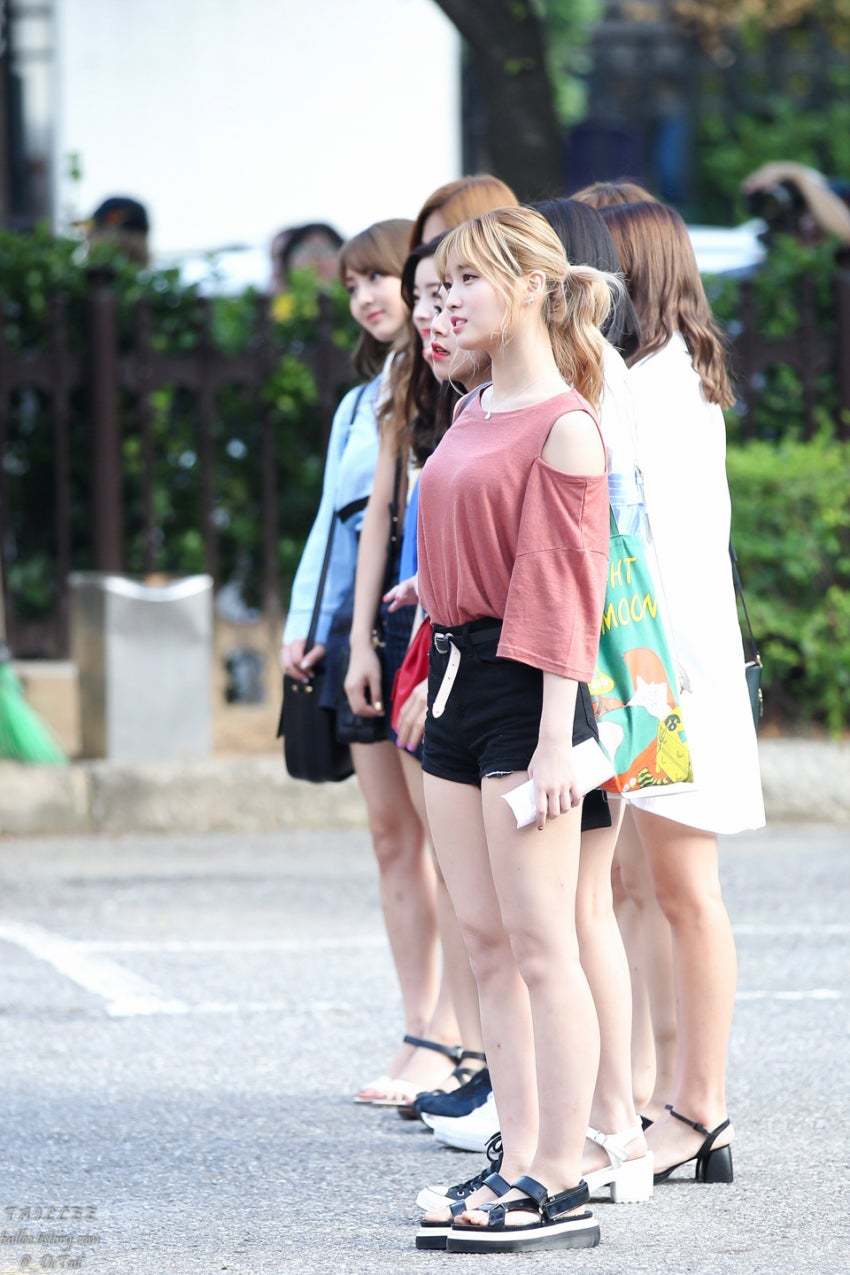 트와이스 뮤직뱅크 출근길 | 인스티즈