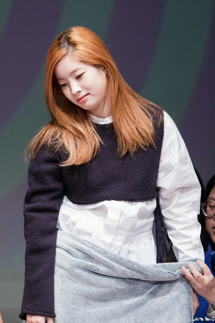 [트와이스] 풍선을 놓쳐서 시무룩한 다현이 | 인스티즈