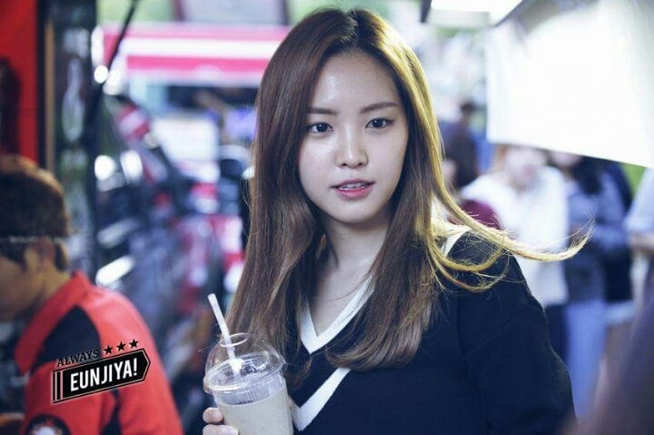 나은씨는 뭐 먹어서 이쁘지???? | 인스티즈