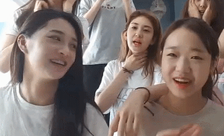 볼따구 털리는 아이오아이 최유정.gif | 인스티즈