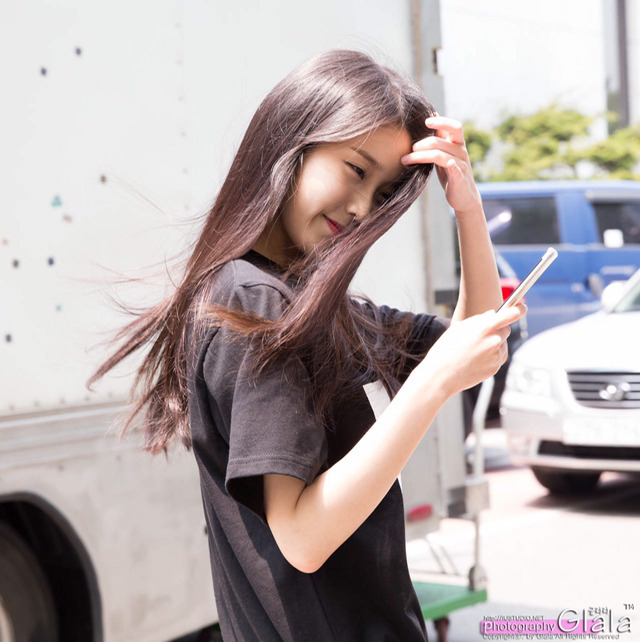 새벽엔 우리 아이유.jpgif | 인스티즈