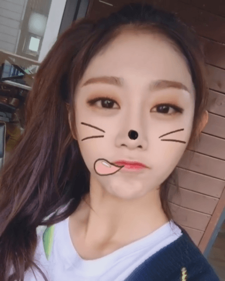 [러블리즈] 오늘자 미모 갱신한 인스타 지수 움짤 | 인스티즈