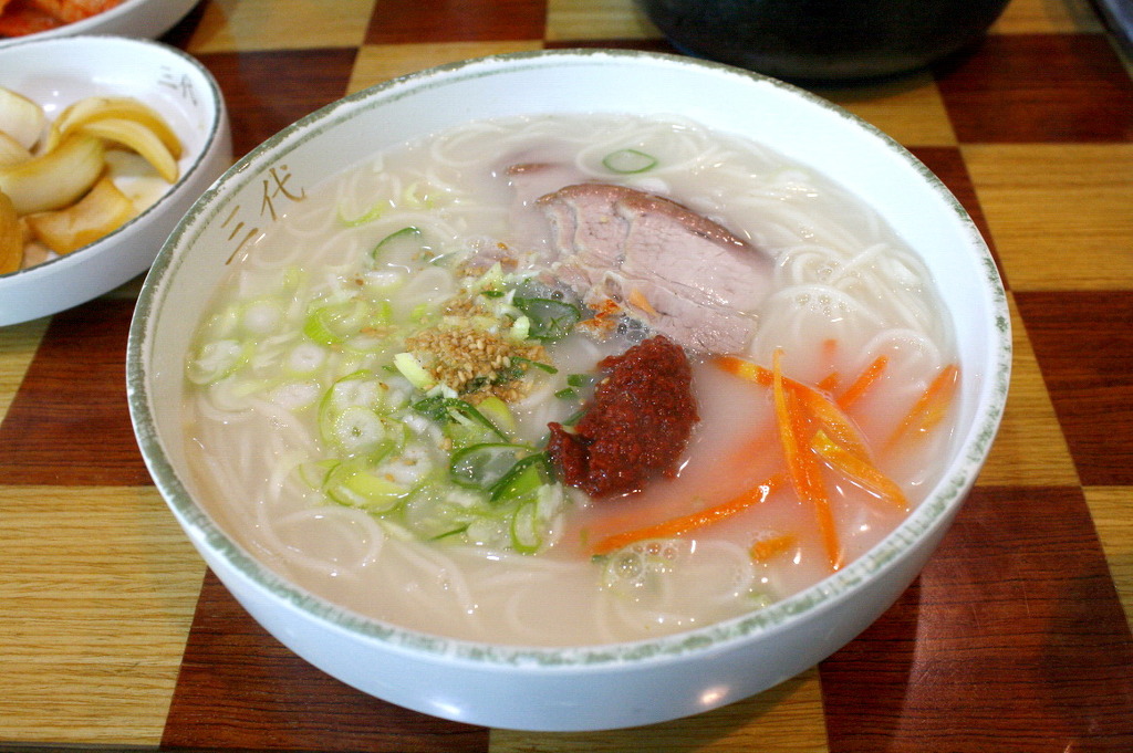 돼지국수 이미지