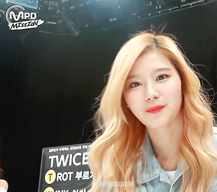 금발 사나.gif | 인스티즈