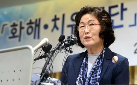  콘돔을 매일같이 씻던 소녀들이 받은 10억엔 | 인스티즈