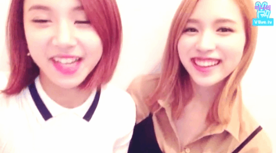 [트와이스] 미나의 취미생활이 들켜버림.. | 인스티즈