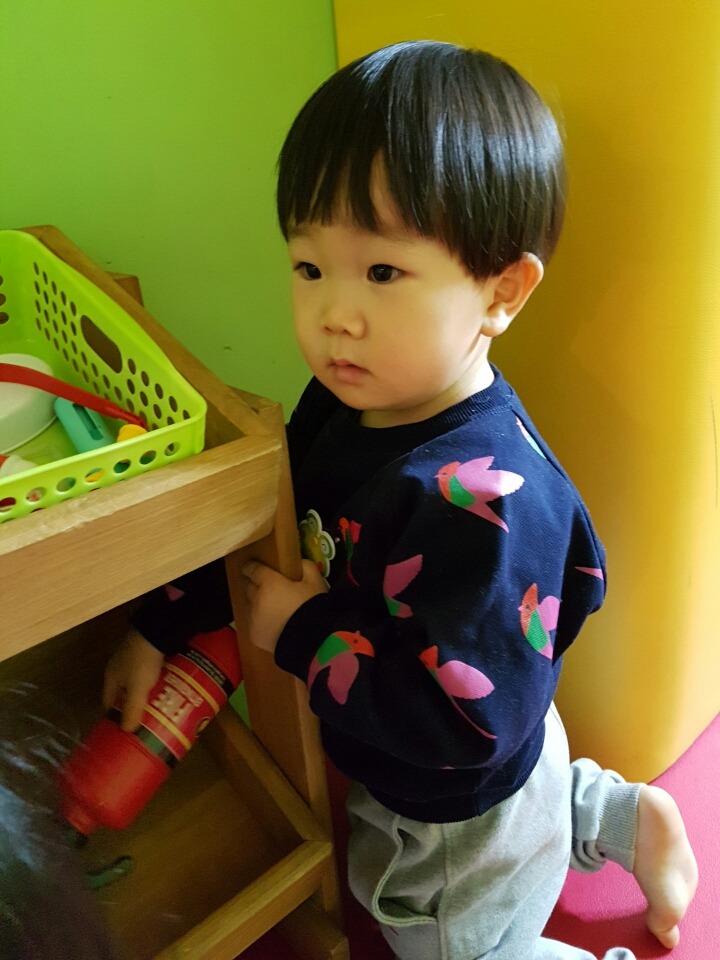 꼬물상 이미지