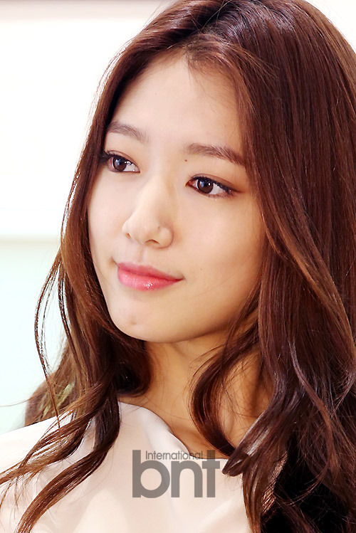 명동에 뜬 박신혜.jpg | 인스티즈