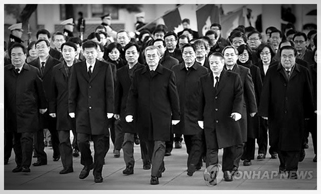 사진으로 보는 대한민국 정치 느와르 10년 (사진많음) | 인스티즈