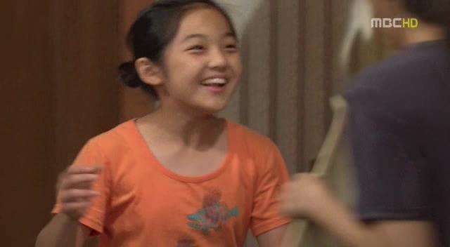 [지붕킥] 샌드위치 많이 먹기 대회에 참가한 세경 | 인스티즈