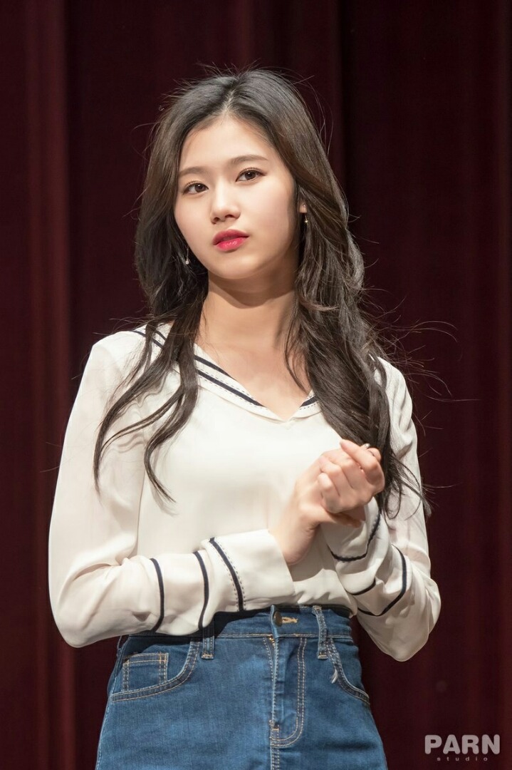 월요일 아침엔 트와이스(50장) | 인스티즈