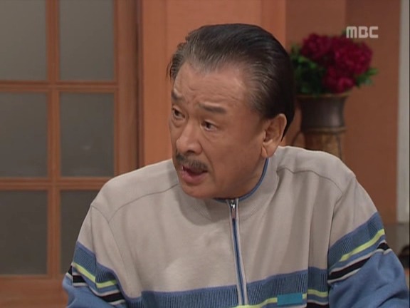 [거침없이하이킥] 가사도우미한테 미안해서 일을 못시키는 문희ㅠㅠ.jpg | 인스티즈