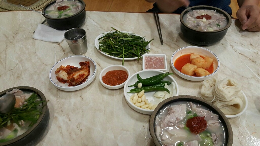 부산돼지국밥 이미지