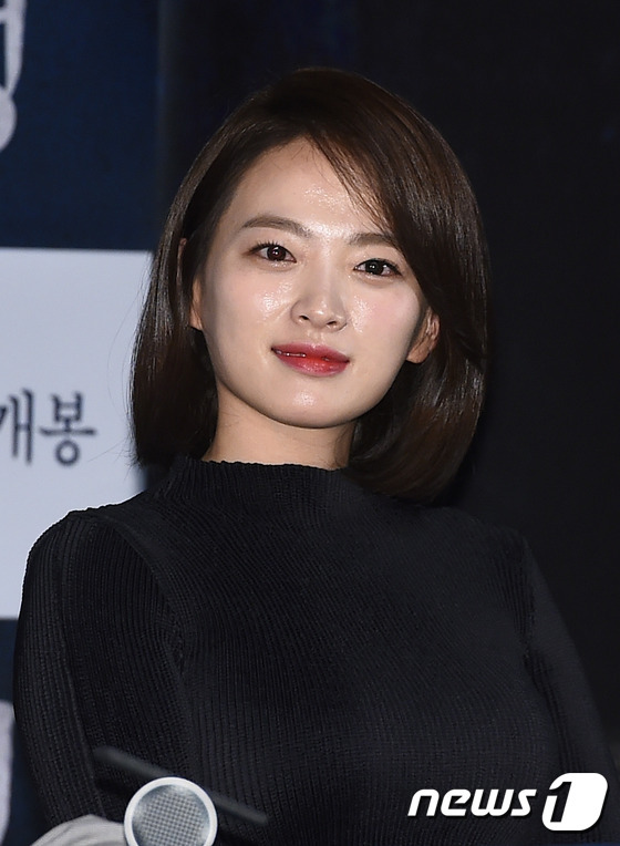 오늘자 천우희 | 인스티즈