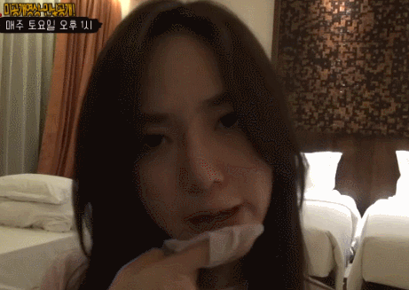 화장 지우는 걸 보여주는 여자 아이돌.jpg | 인스티즈