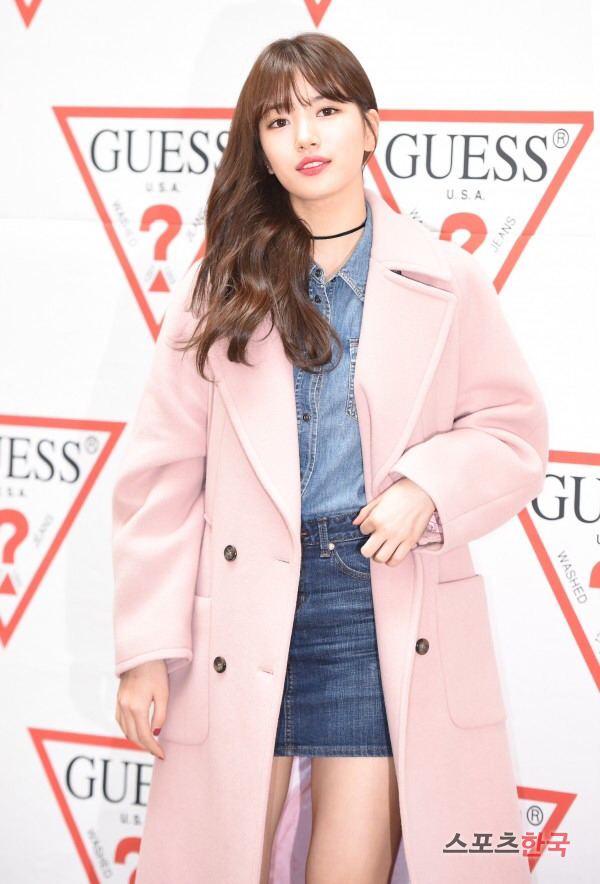 오늘자 게스 팬사인회 수지 | 인스티즈