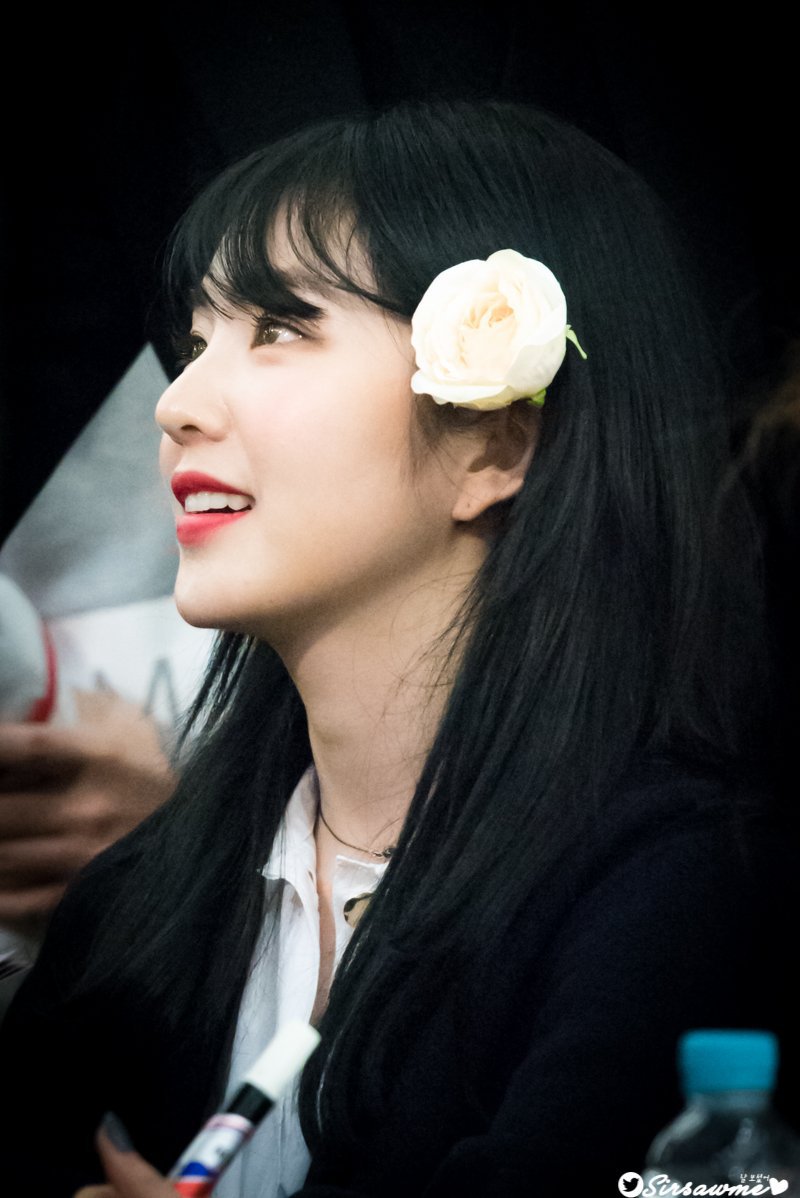 레드벨벳 아이린의 클라스 옆모습.jpg | 인스티즈