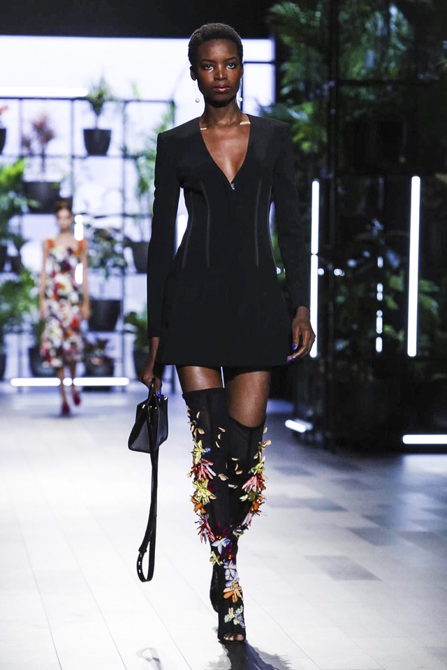 2018 S/S Cushnie et Ochs 컬렉션 | 인스티즈