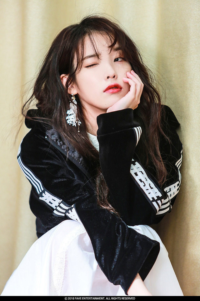 상대를 유혹하는 아이유 | 인스티즈