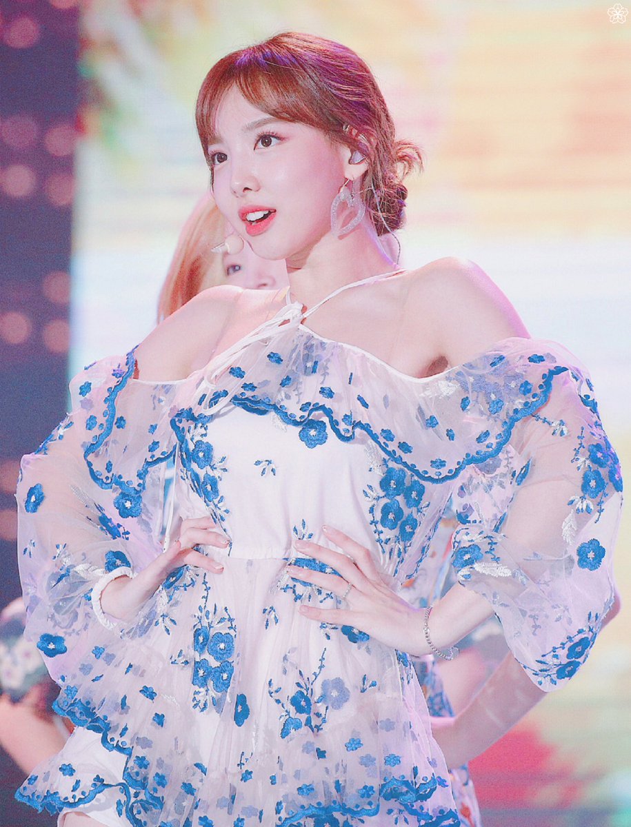 트와이스의 맏내 나연이.jpgif | 인스티즈