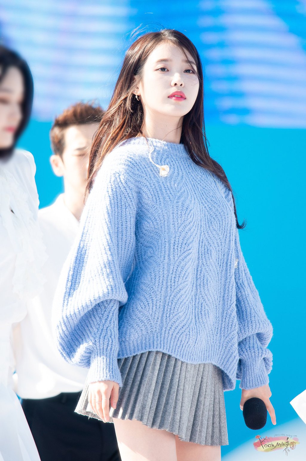 오늘자 여신 아이유 ㄷㄷ(고화질) | 인스티즈