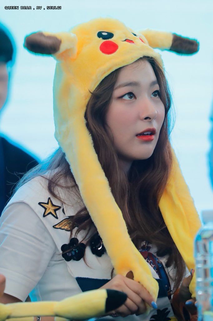 귀가 움직이자 깜놀하는 슬기.jpgif | 인스티즈