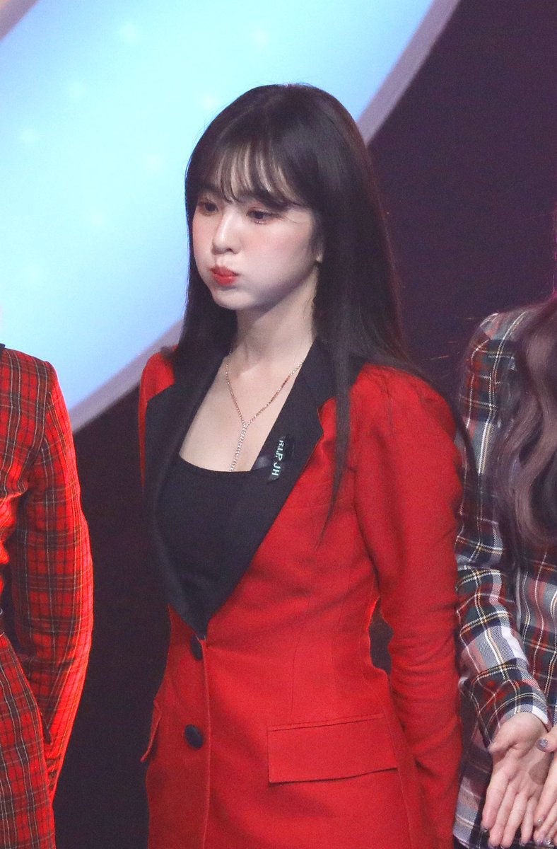 레드벨벳의 애교담당 아이린.jpgif | 인스티즈