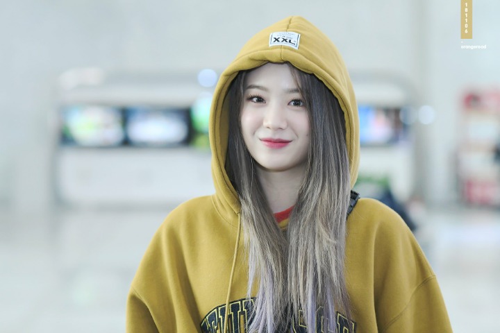 [fromis_9] 노지선의 머리 색을 탐내는 장규리.gif | 인스티즈