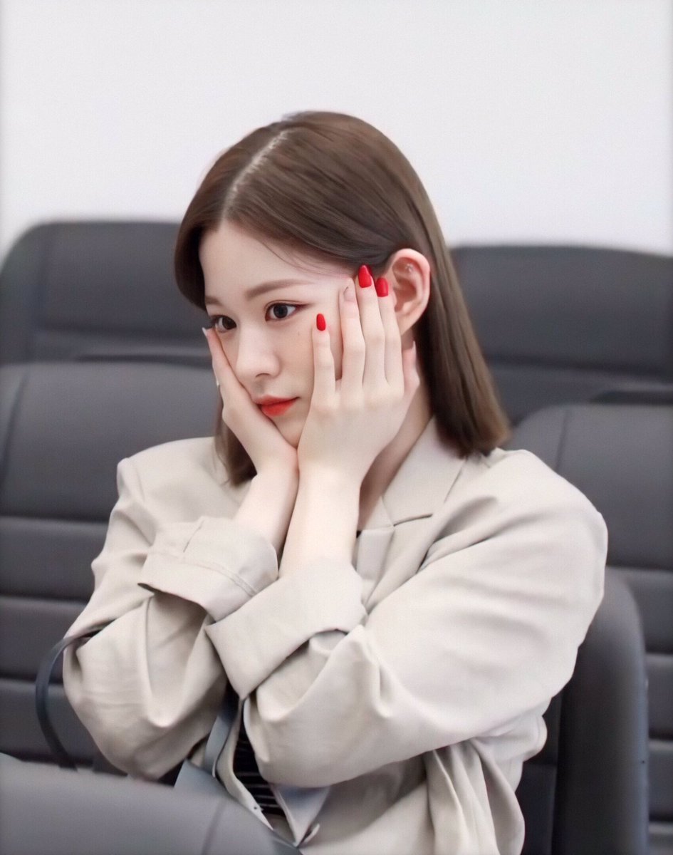 프로미스나인 이채영.jpgif | 인스티즈