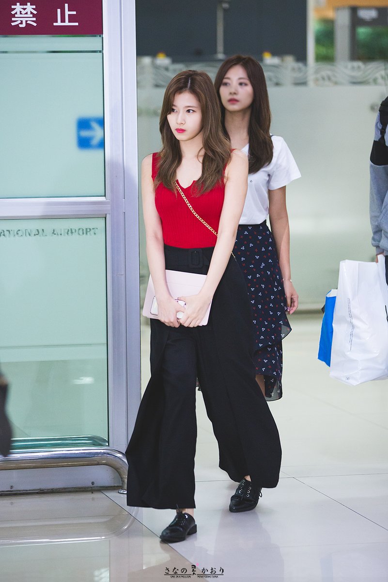 어쩜 이렇게 이쁠까싶은 트와이스 사나.jpg | 인스티즈