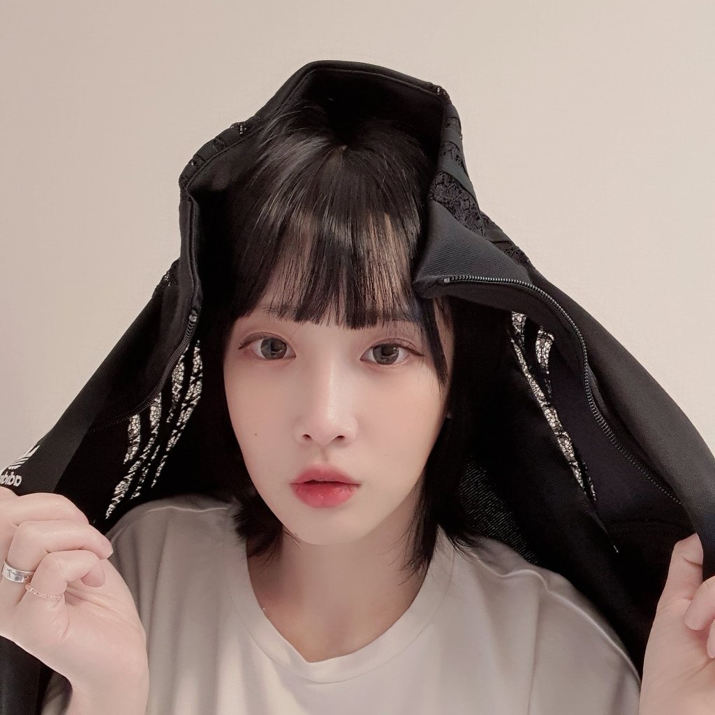 러블리즈 팬들은 잘 어울린다고 하는데 본인은 별로라고 하는 중.jpgif | 인스티즈