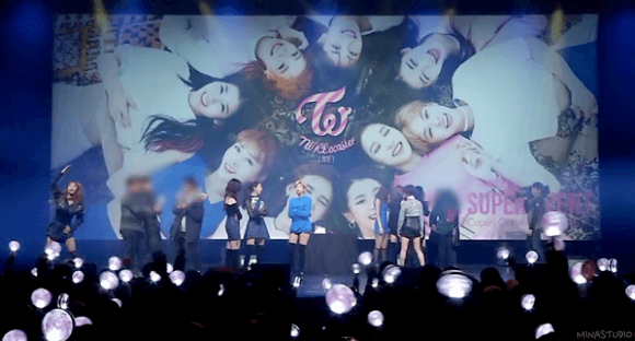 캔디봉으로 팬미팅에서 팬들 조련하는 트와이스 지효.gif | 인스티즈