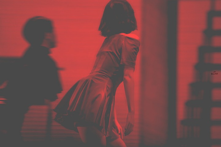 아이유 블랙 원피스.jpg | 인스티즈