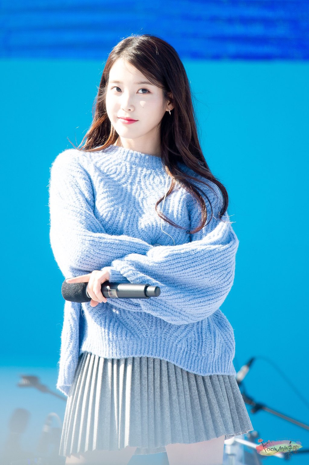 오늘자 여신 아이유 ㄷㄷ(고화질) | 인스티즈