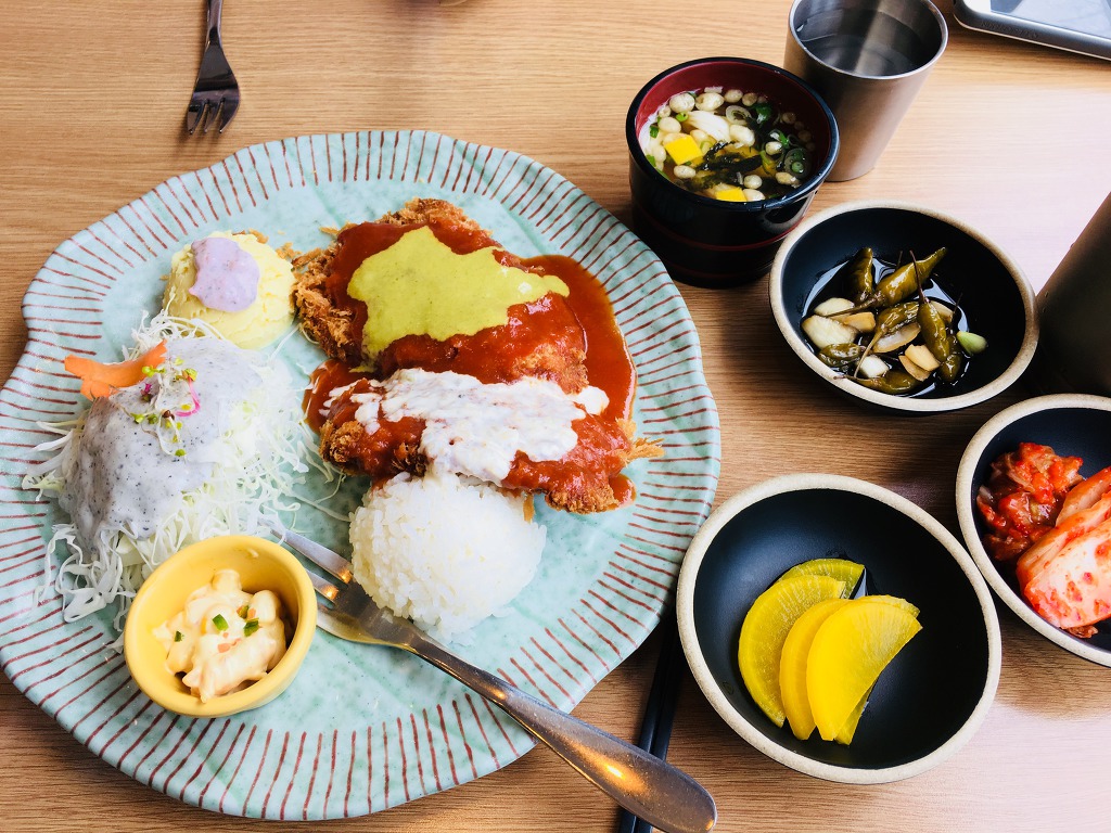 거기가 여기야 돈까스 이미지