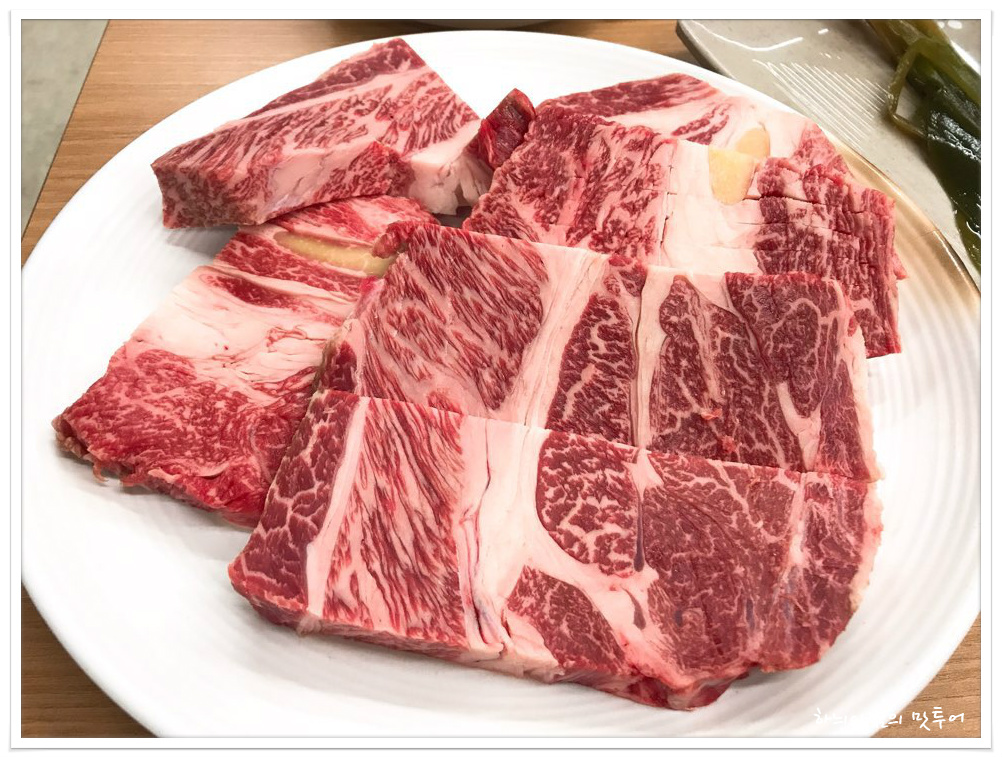 밥이랑고기랑 이미지