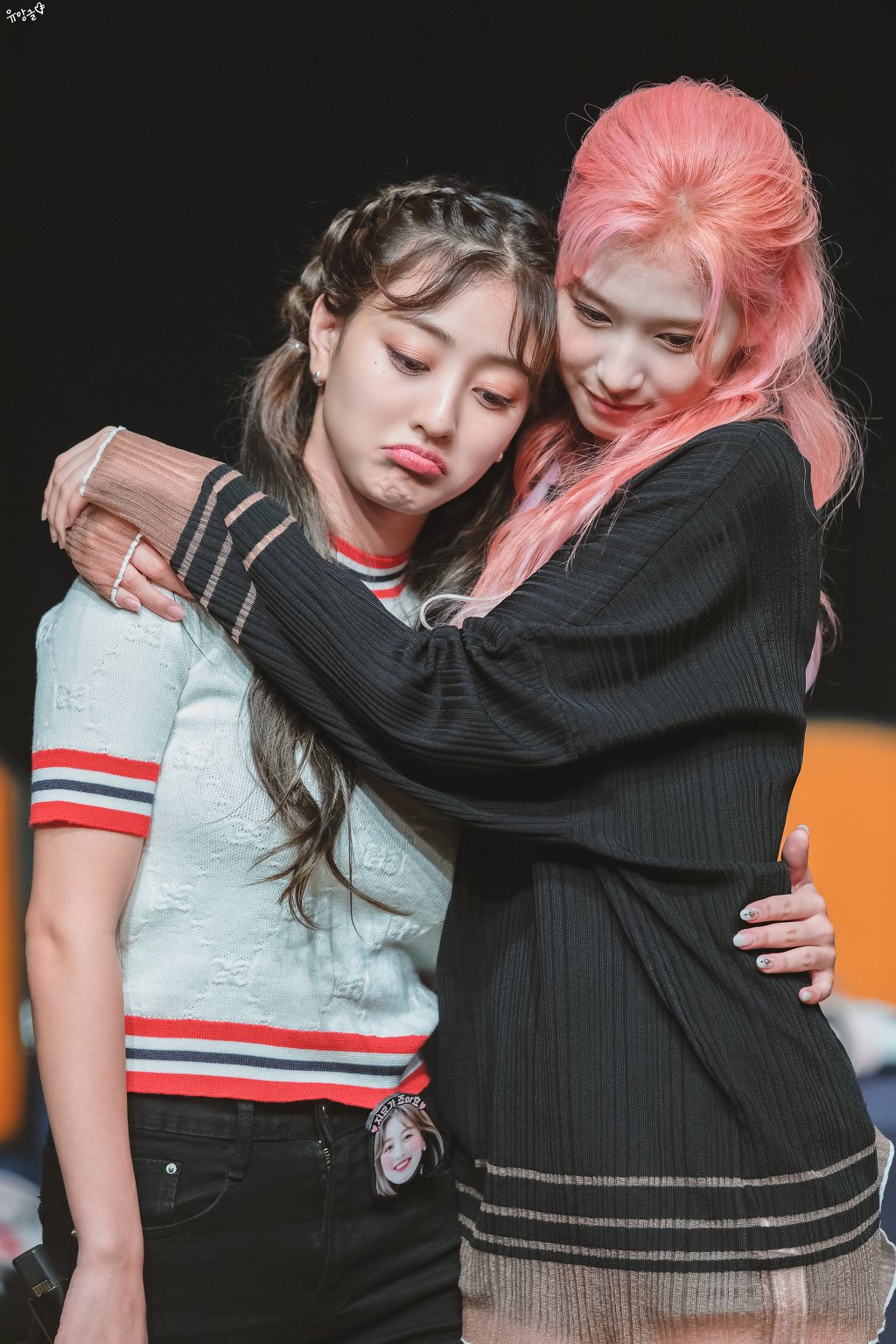 오늘이 생일인 트와이스 사나.jpgif (335장) | 인스티즈