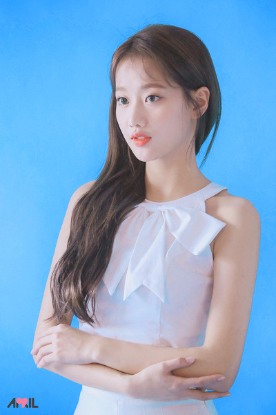에이프릴의 반전매력 이나은입니다~ | 인스티즈