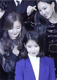 아이유 보는눈에서 꿀이떨어지는 트와이스 | 인스티즈