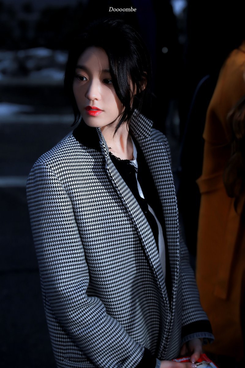 옆모습도 예쁜 설현이.jpgif | 인스티즈