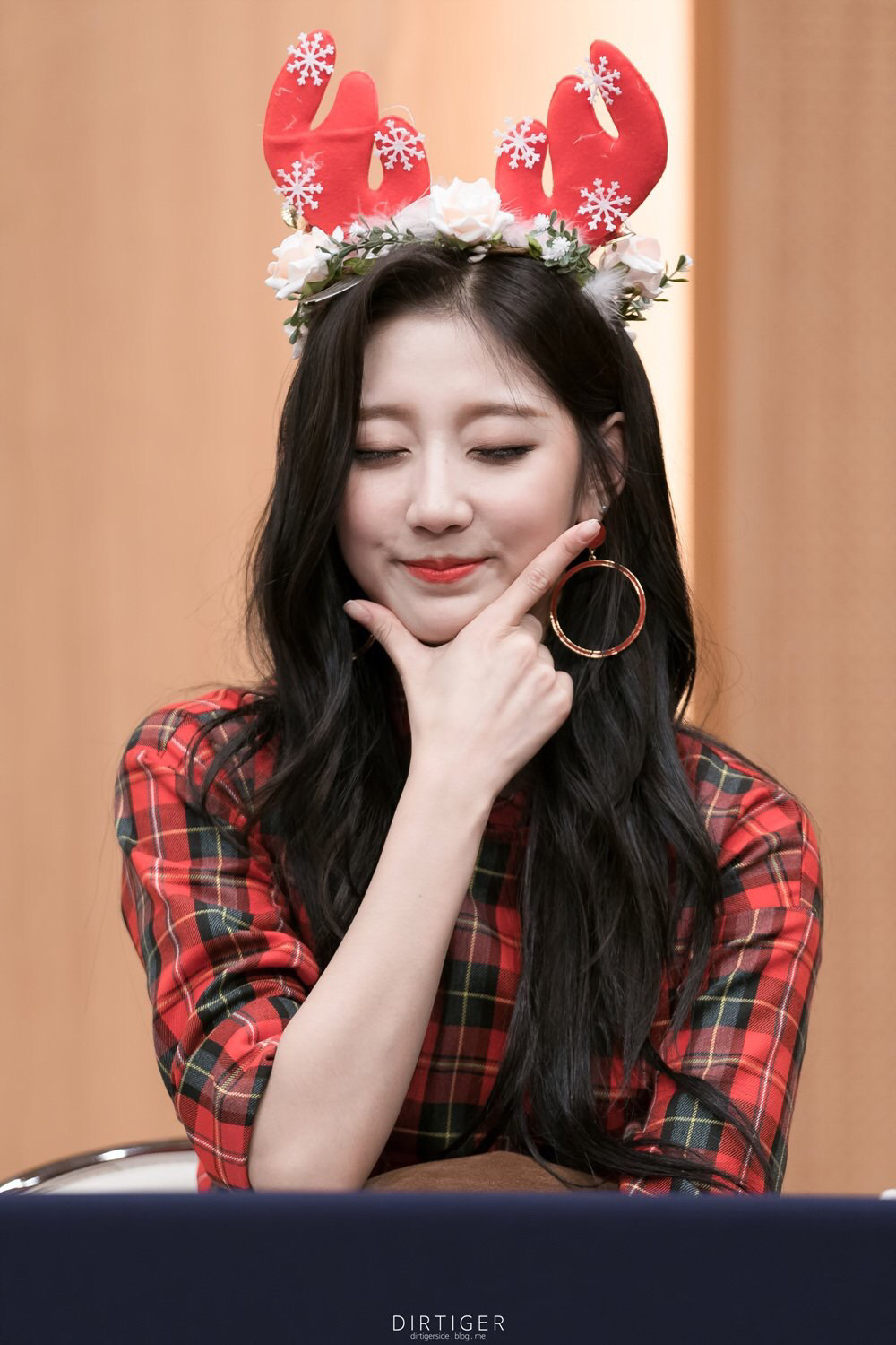 [러블리즈] 친구들이 삼겹살 먹으러 가자고 연락이 와서 예인이 | 인스티즈