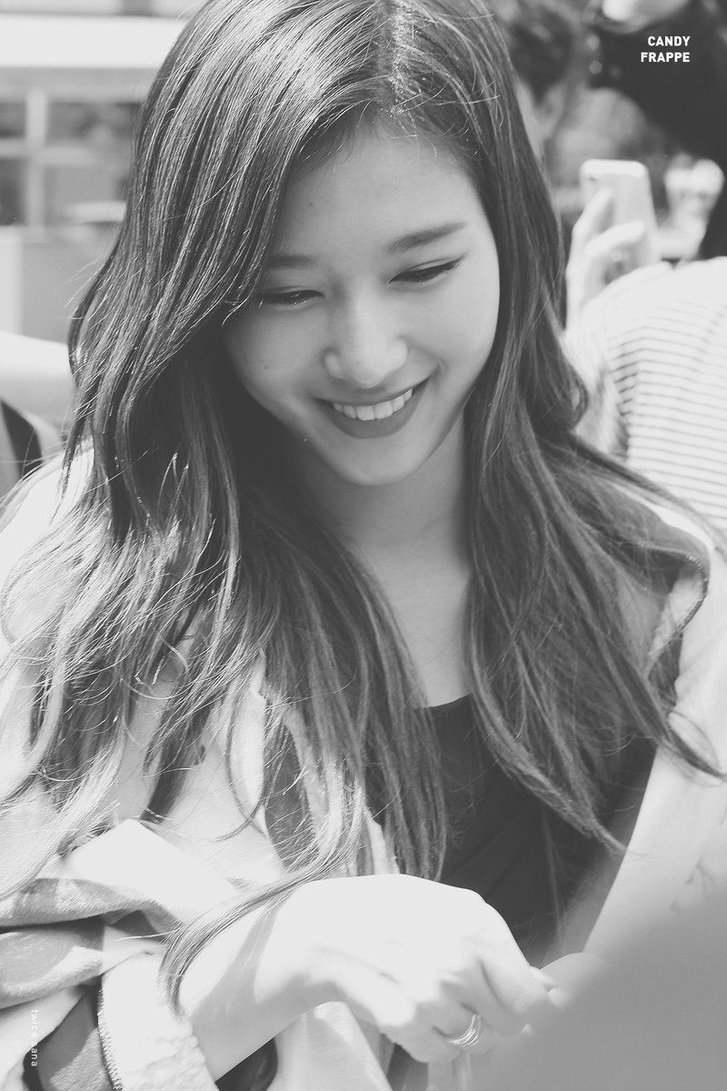 상큼한 트와이스 사나.jpg | 인스티즈